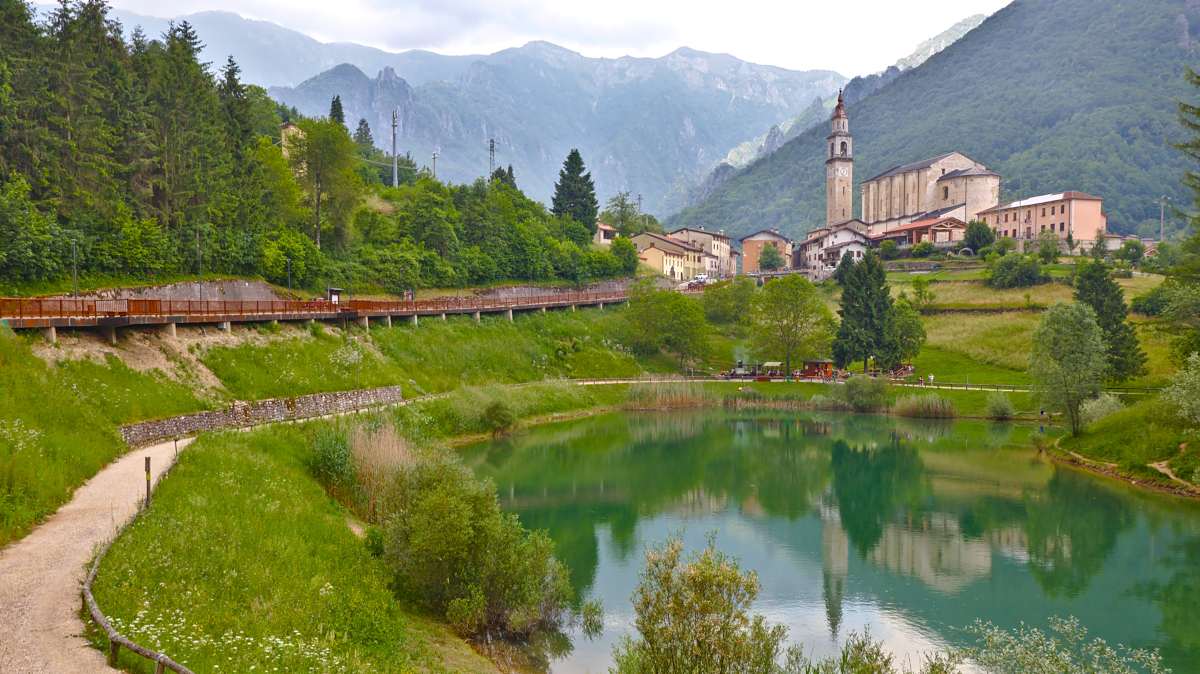 Escursione guidata a Laghi con merenda e visita all'antica segheria Rosin